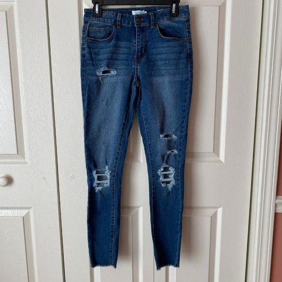 TRUE CRAFT SKINNY MID RISE RIPPED JEANS SIZE 7 - Picture 1 of 6